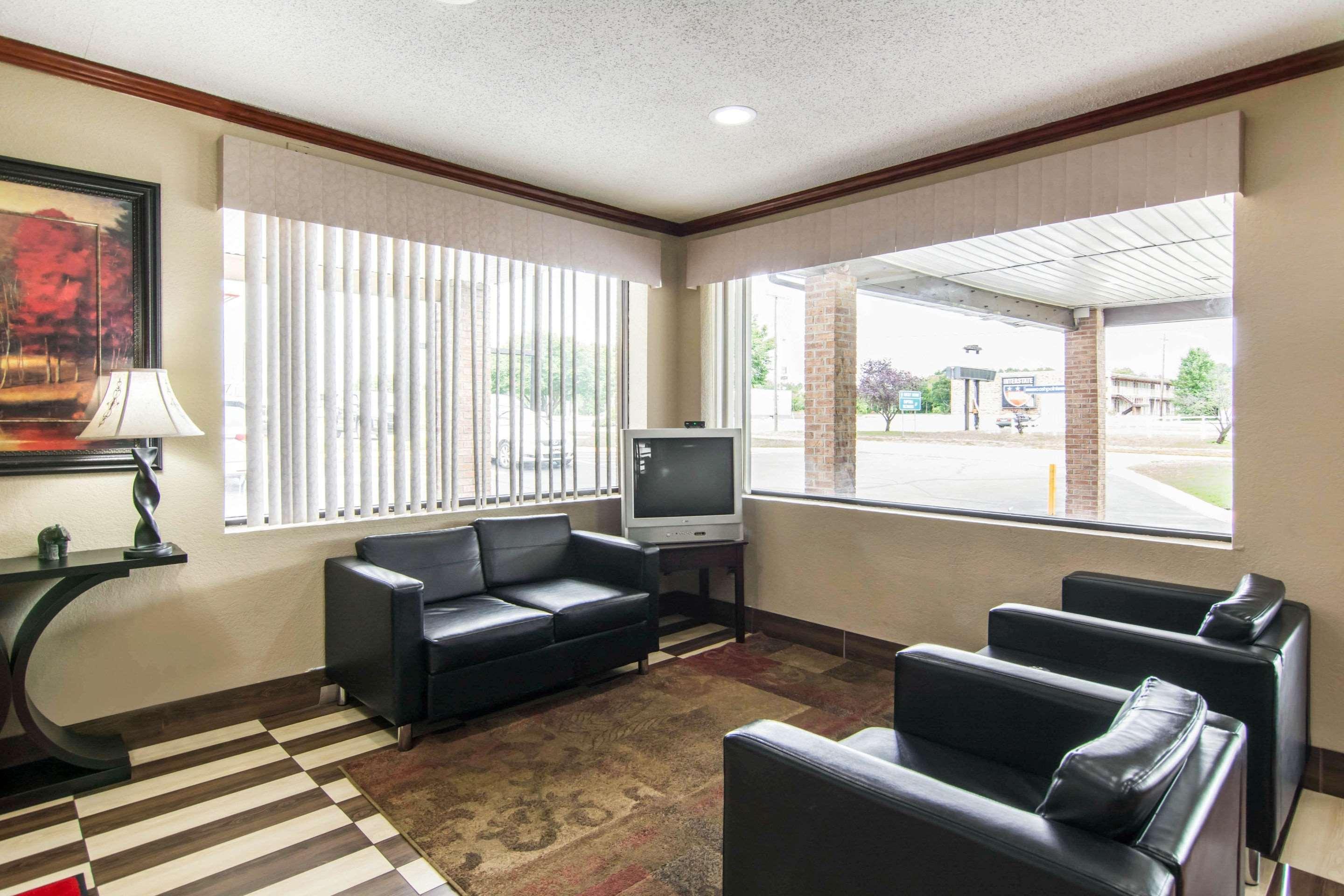 Econo Lodge Weldon - Roanoke Rapids Bagian luar foto