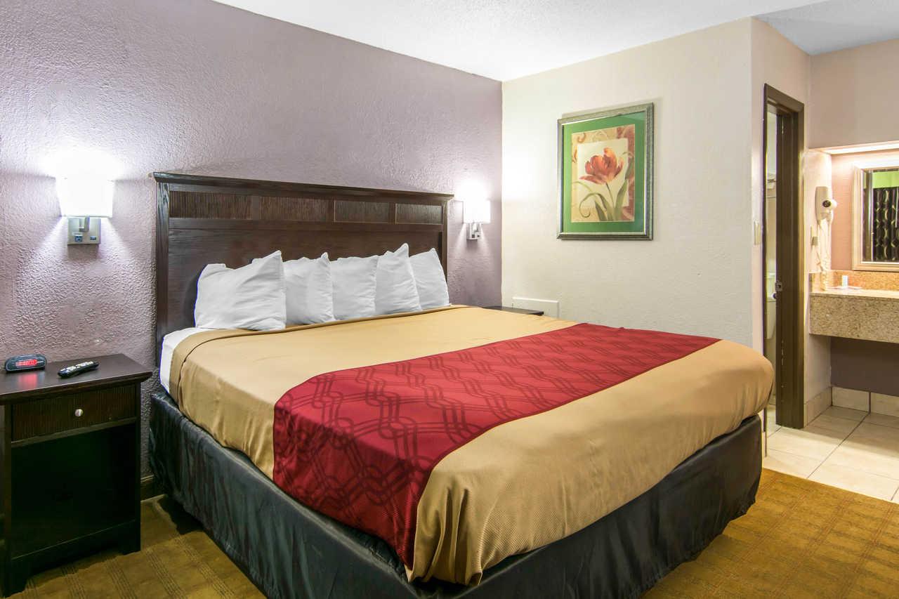 Econo Lodge Weldon - Roanoke Rapids Bagian luar foto
