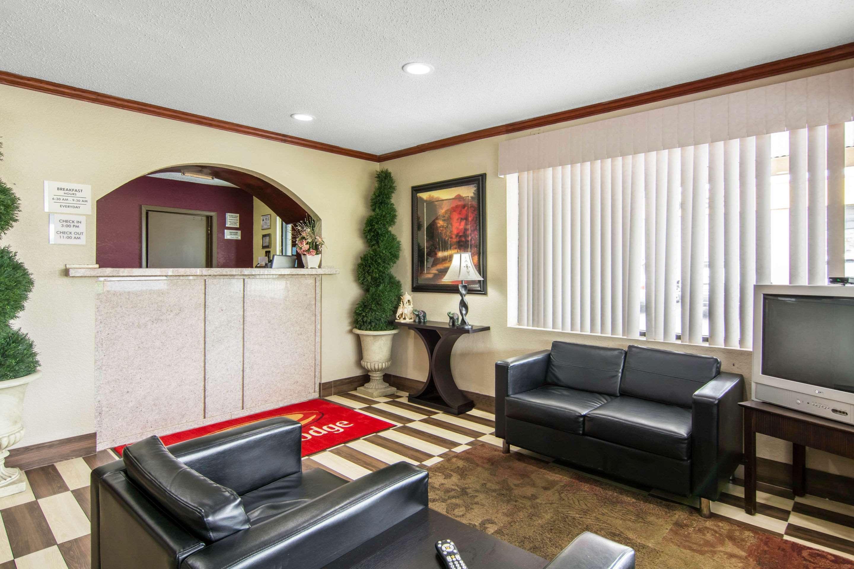 Econo Lodge Weldon - Roanoke Rapids Bagian luar foto