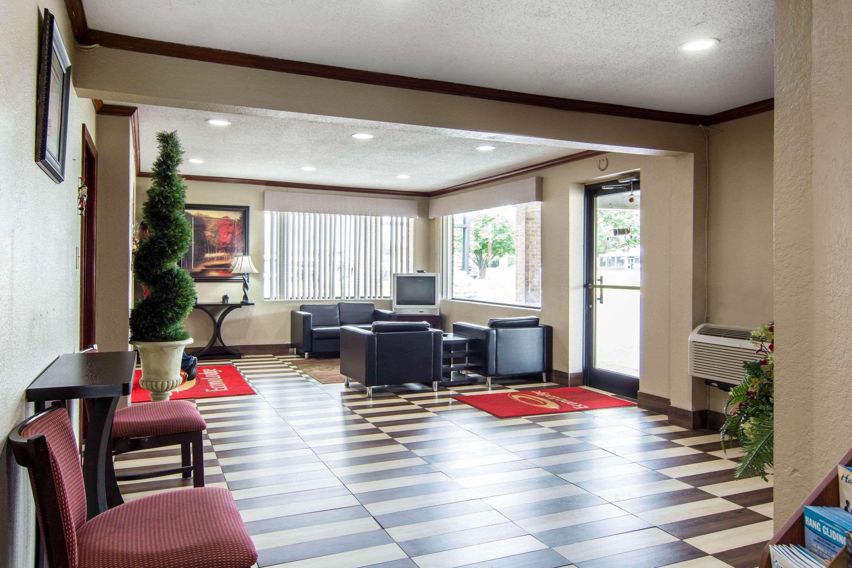 Econo Lodge Weldon - Roanoke Rapids Bagian luar foto